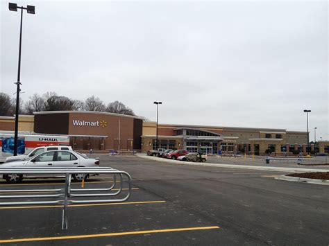 Walmart independence mo 40 hwy - 19401 E 40 Hwy, Independence, MO 64055. This Office space is available for lease. This 26,000 sf office building sports a number of features i